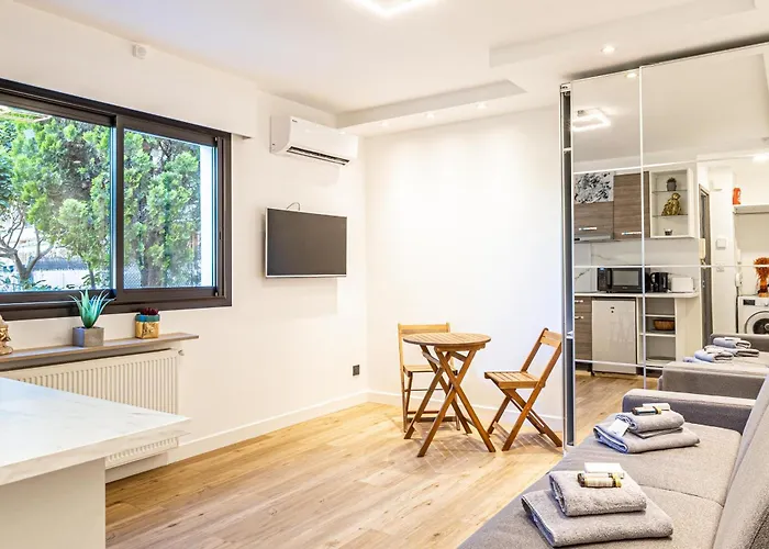 4 Baron - Spacieux Renove Quartier Des *
